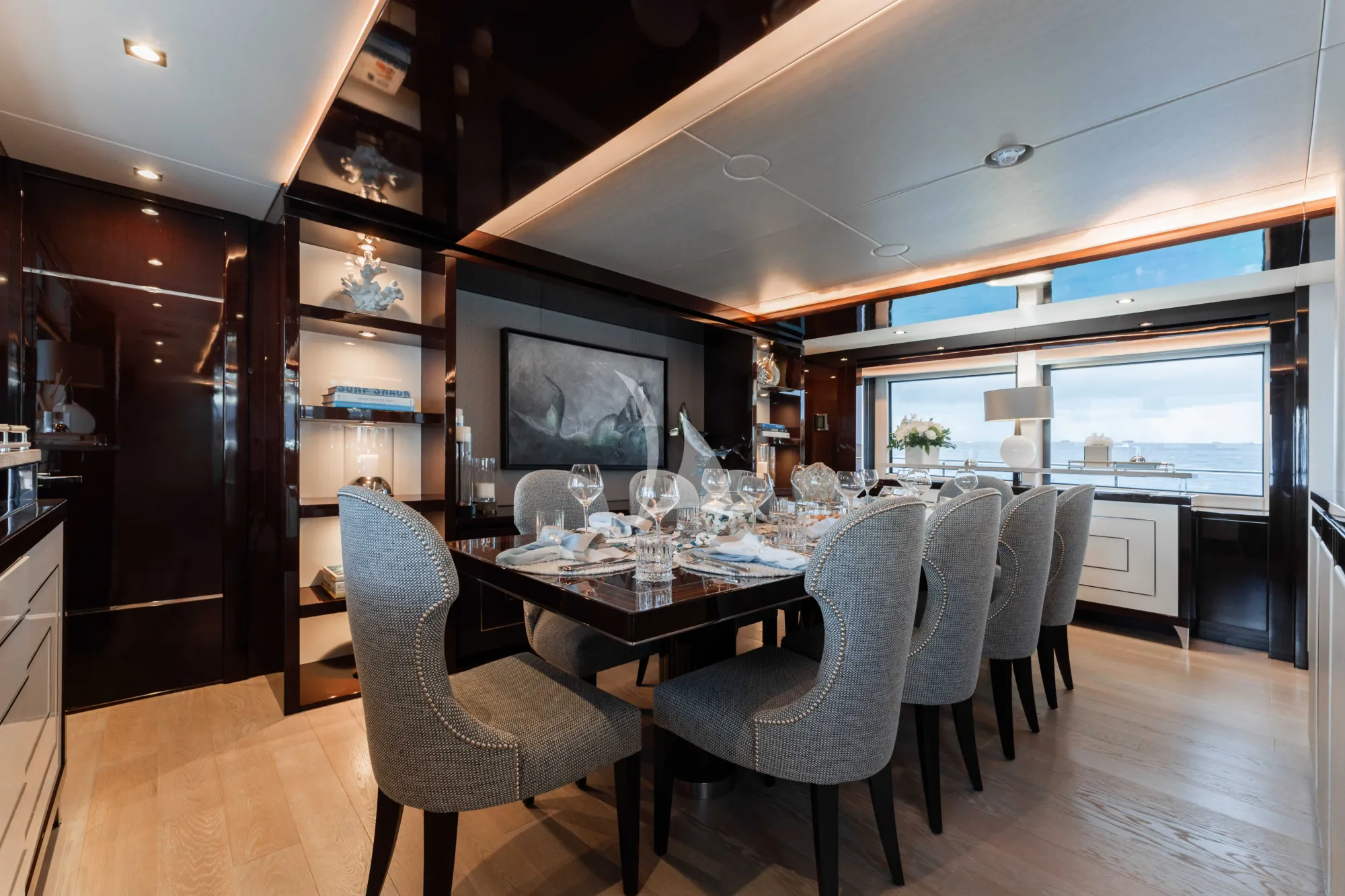 Charter Yacht CAPTAIN MORGAN III - Sunseeker 131 - 5 Cabins - Nassau - Exumas - Bahamas