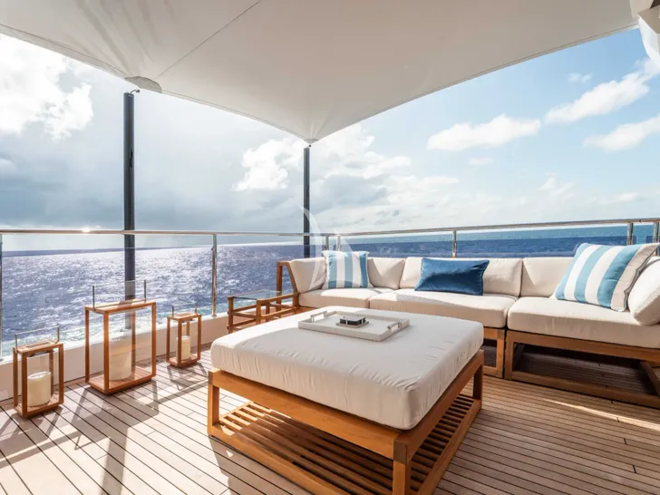CAPTAIN MORGAN III Sunseeker 131 - sky deck aft lounge CAPTAIN MORGAN III Sunseeker 131 - sky deck aft lounge