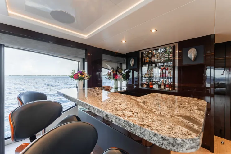 Charter Yacht CAPTAIN MORGAN III - Sunseeker 131 - 5 Cabins - Nassau - Exumas - Bahamas