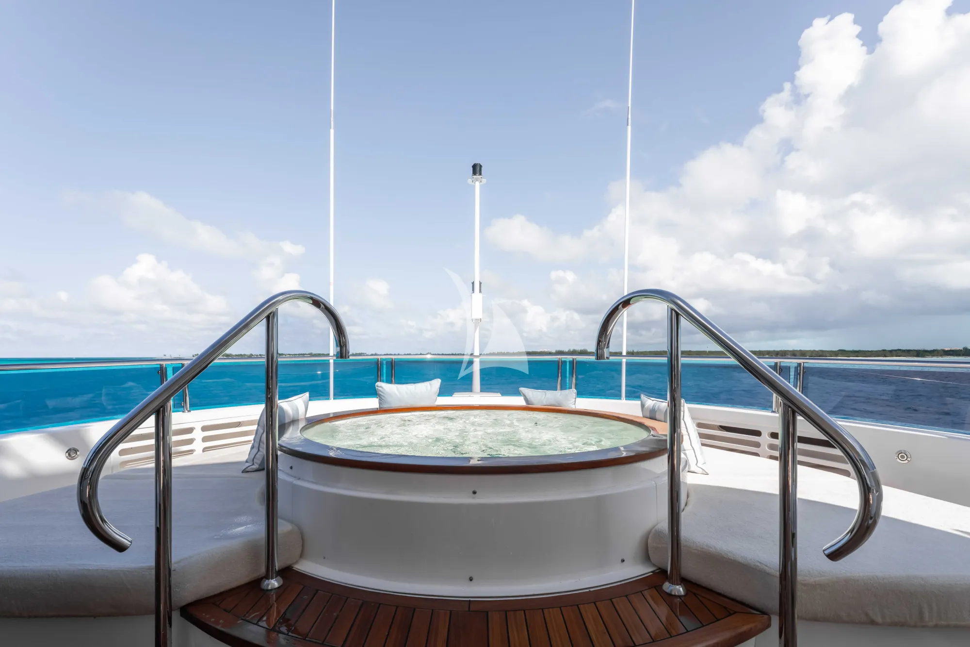 Charter Yacht CAPTAIN MORGAN III - Sunseeker 131 - 5 Cabins - Nassau - Exumas - Bahamas