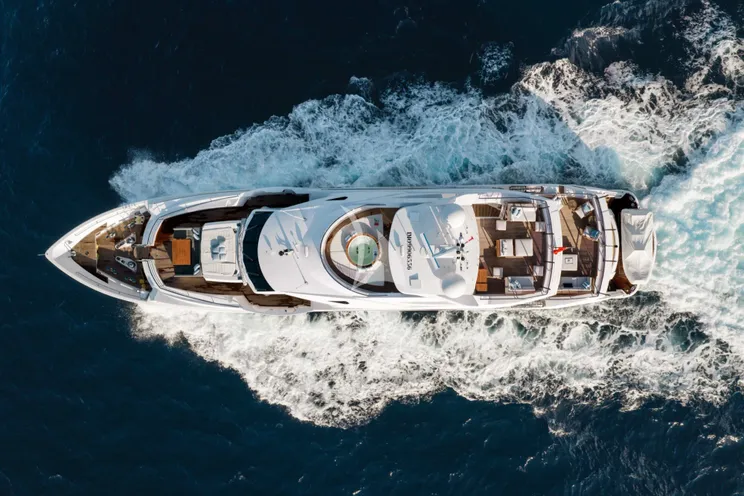 Charter Yacht CAPTAIN MORGAN III - Sunseeker 131 - 5 Cabins - Nassau - Exumas - Bahamas
