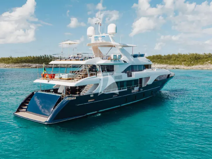 COFINA Benetti Classic Supreme 132 - anchored COFINA Benetti Classic Supreme 132 - anchored