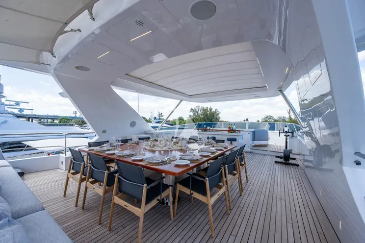 Charter Yacht COFINA - Benetti Classic Supreme 132 - 6 Cabins - Nassau - Exumas - Bahamas