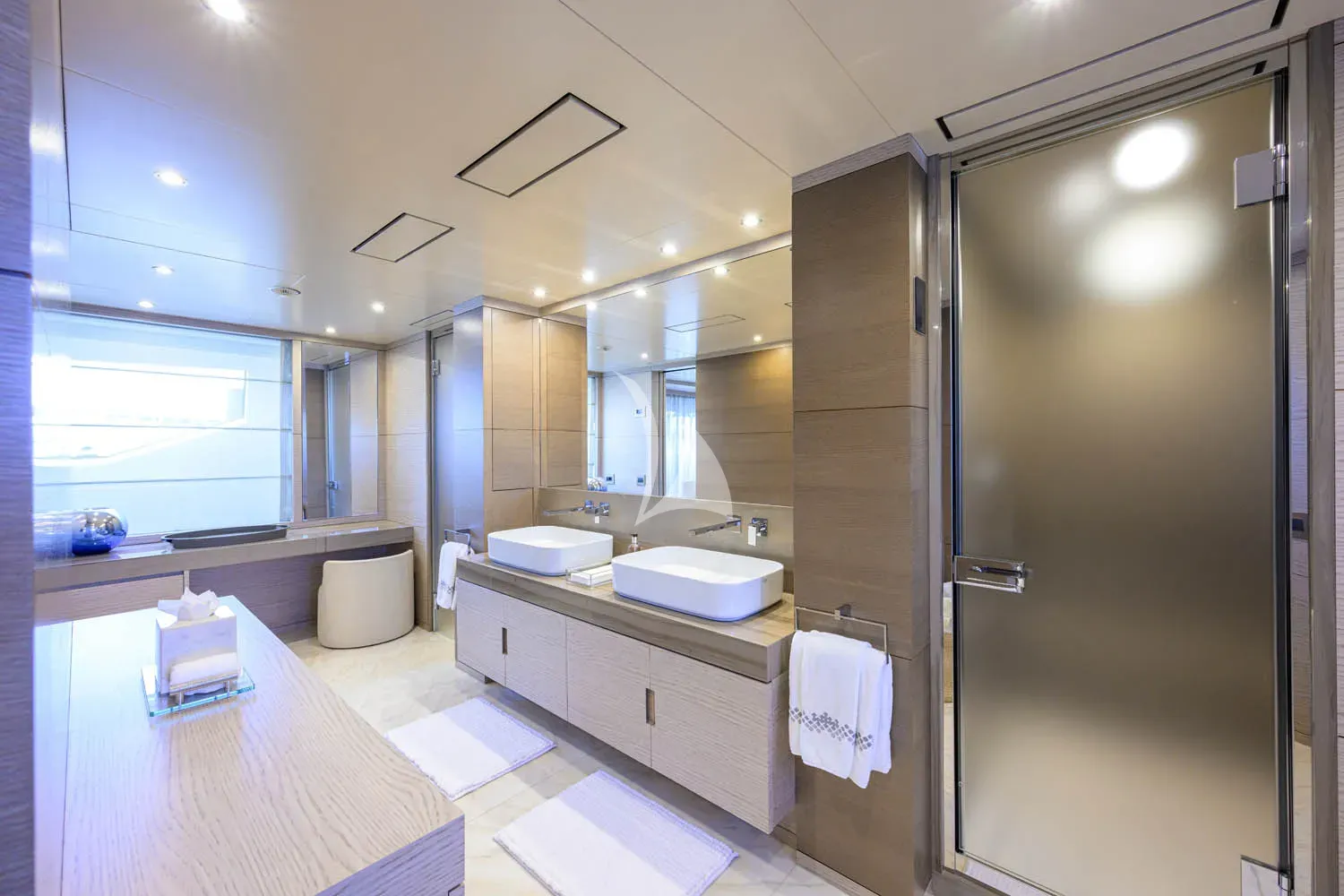 Charter Yacht COFINA - Benetti Classic Supreme 132 - 6 Cabins - Nassau - Exumas - Bahamas