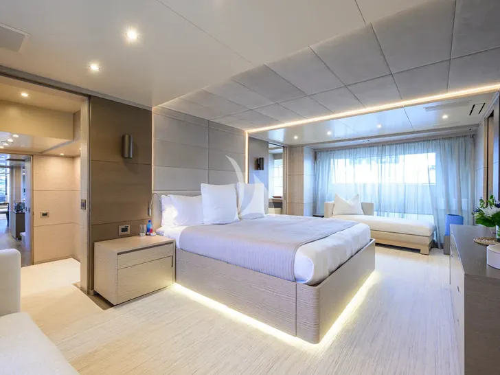 COFINA Benetti Classic Supreme 132 - master cabin COFINA Benetti Classic Supreme 132 - master cabin