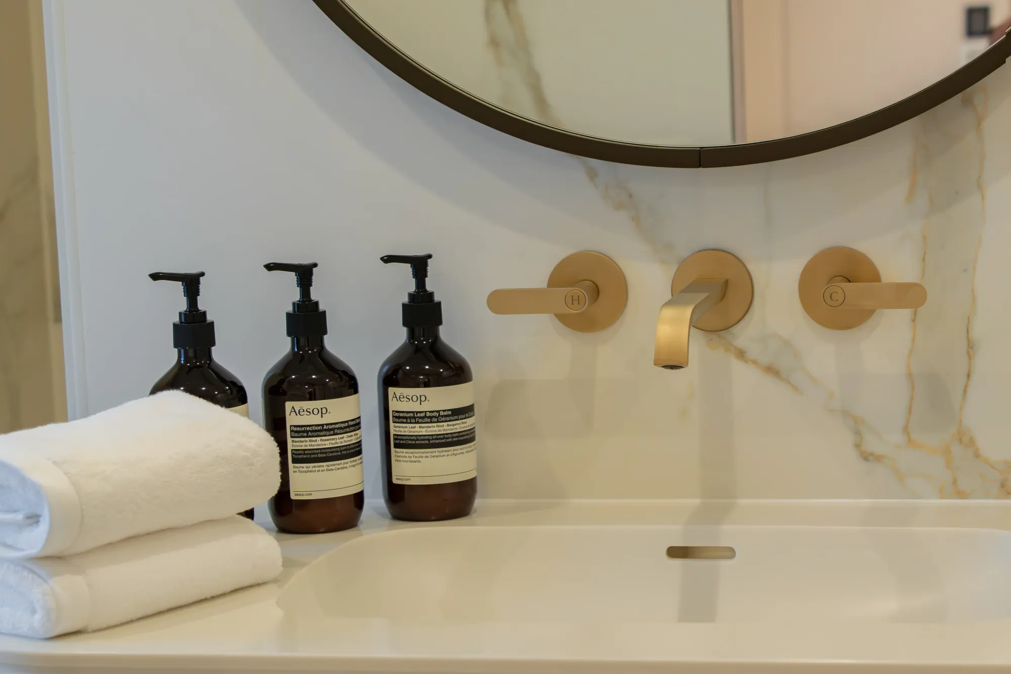 COLIBRI Sunreef 80 Power - VIP cabin 1 bathroom