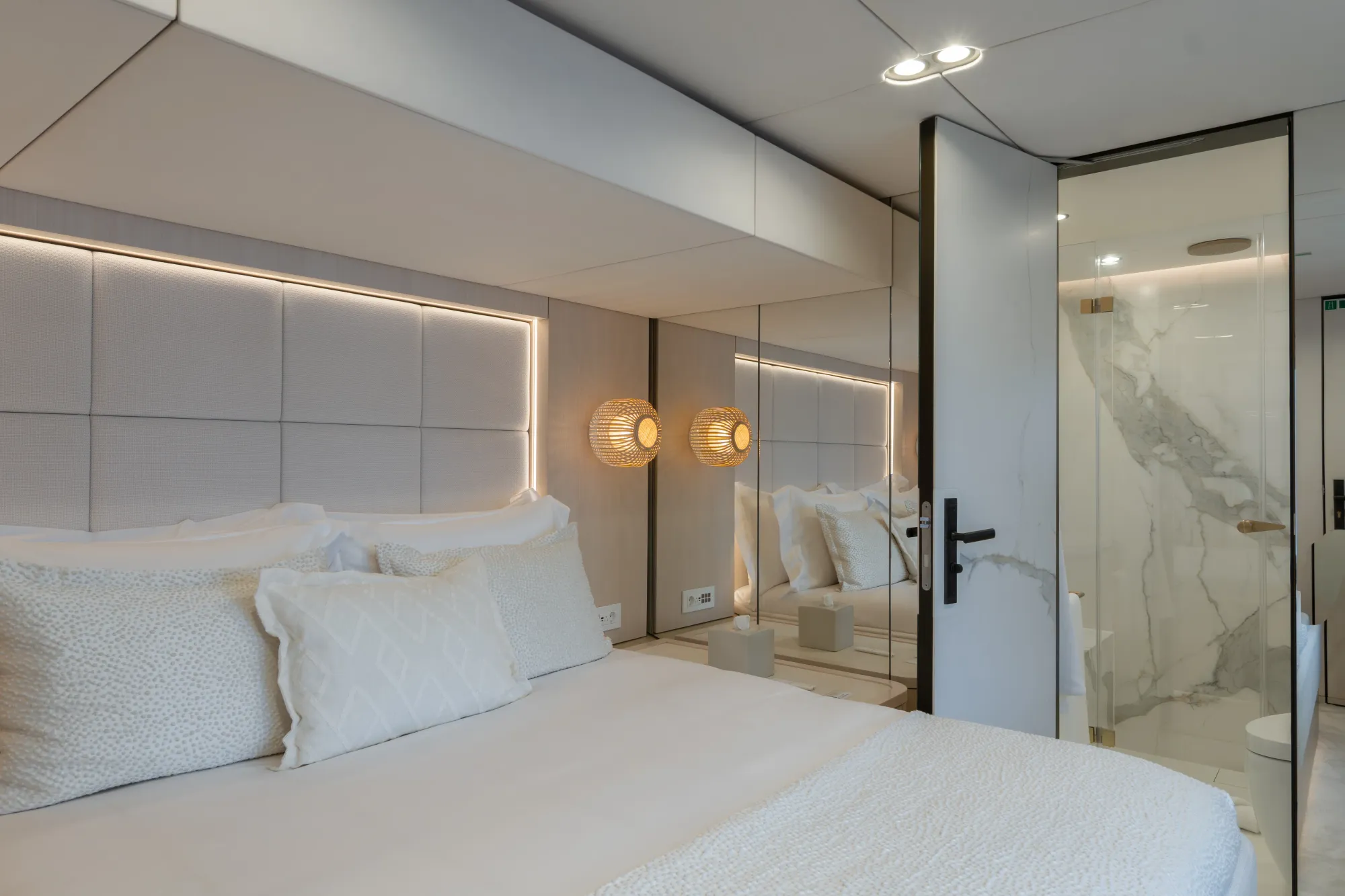 COLIBRI Sunreef 80 Power - VIP cabin 2