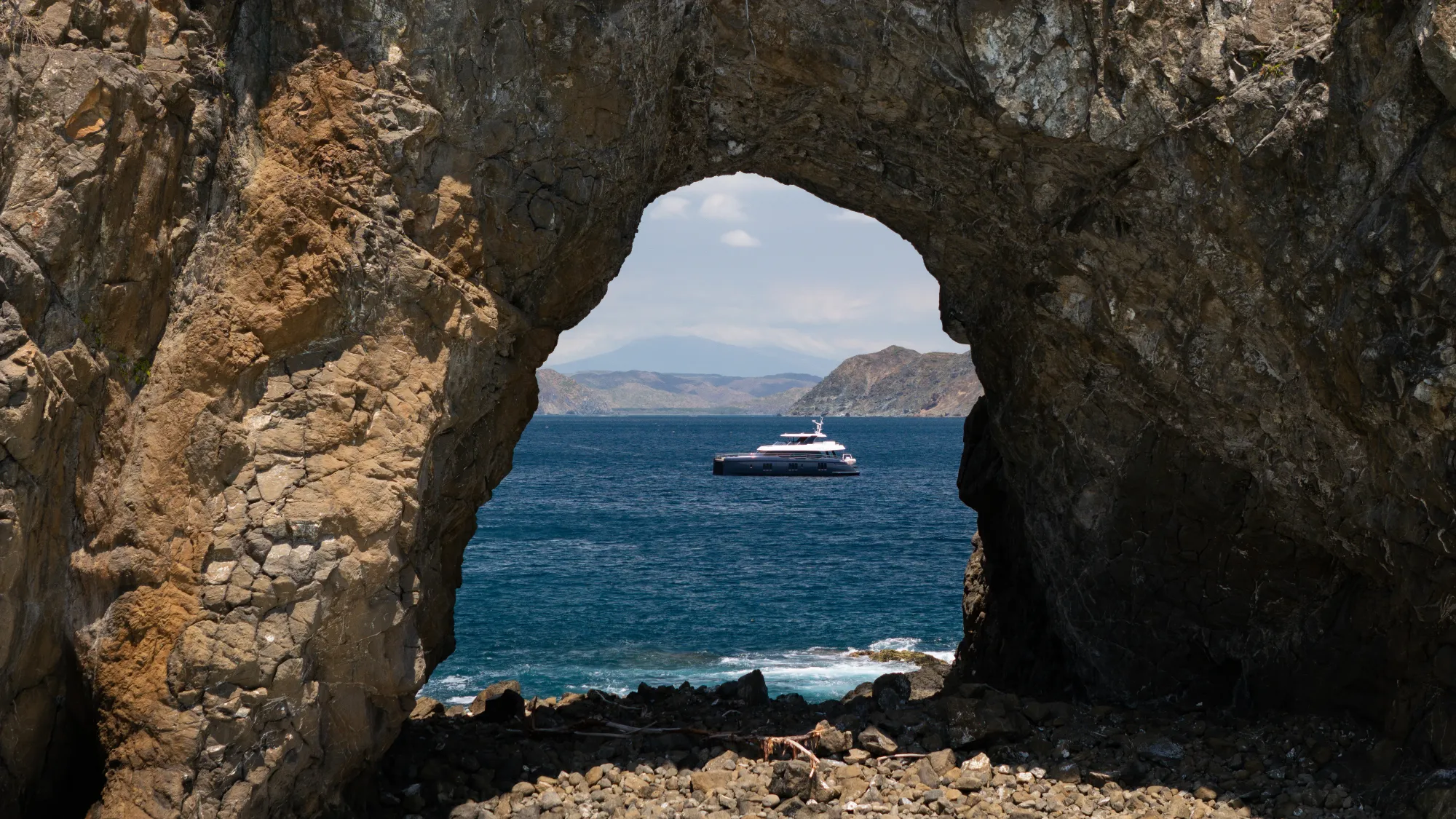 COLIBRI Sunreef 80 Power - artistic shot