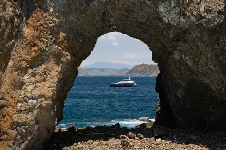 Charter Yacht COLIBRI - Sunreef 80 Power - 4 Cabins - Costa Rica - Panama