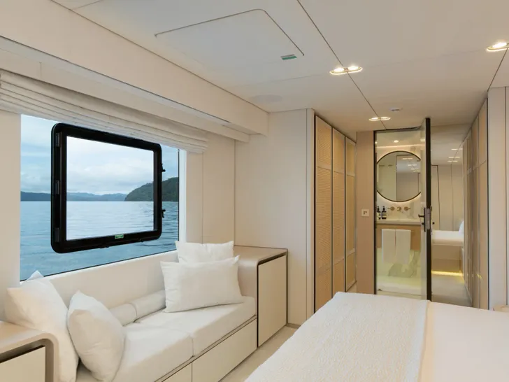 COLIBRI Sunreef 80 Power - master cabin lounge COLIBRI Sunreef 80 Power - master cabin lounge