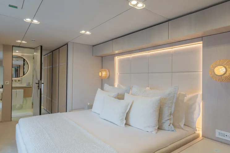 Charter Yacht COLIBRI - Sunreef 80 Power - 4 Cabins - Costa Rica - Panama