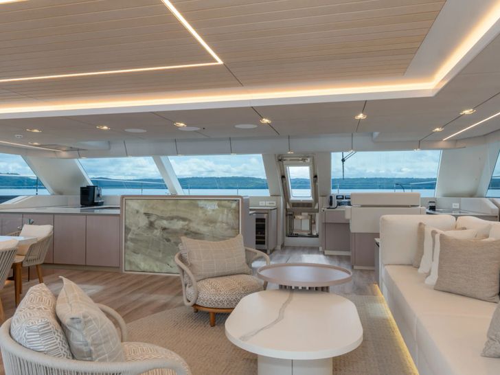 COLIBRI Sunreef 80 Power - saloon COLIBRI Sunreef 80 Power - saloon