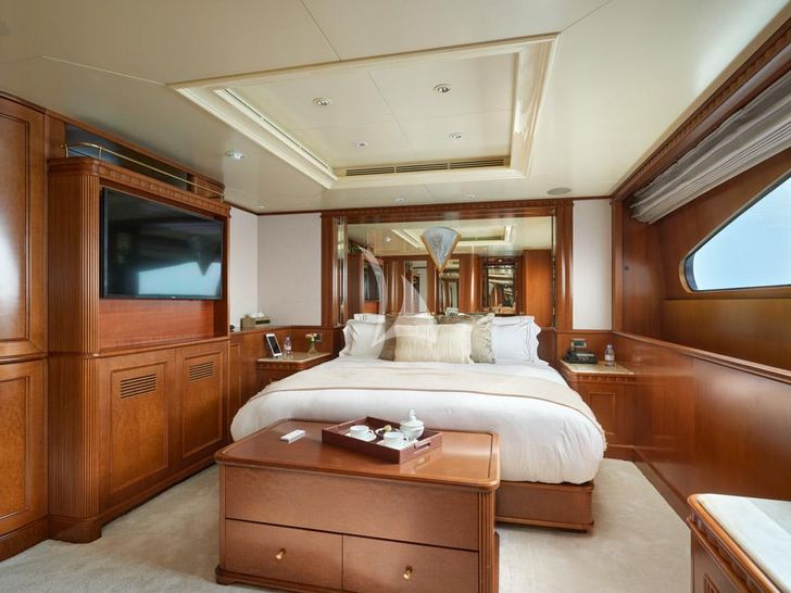 COME PRIMA Benetti Golden Gate 50 - VIP king cabin COME PRIMA Benetti Golden Gate 50 - VIP king cabin