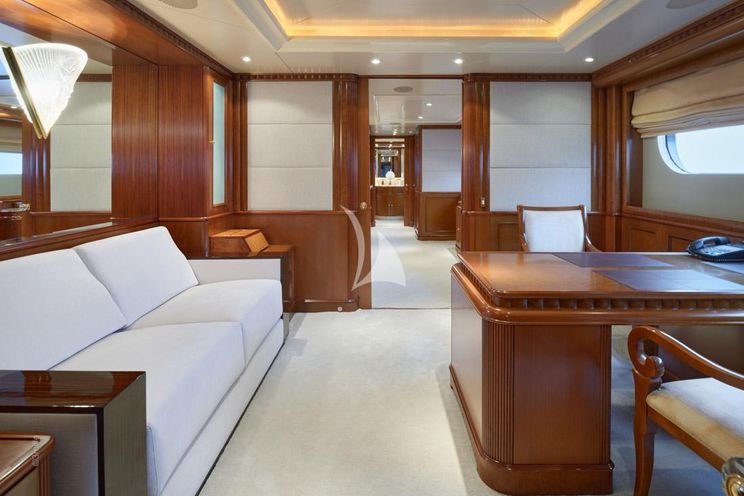 Charter Yacht COME PRIMA - Benetti Golden Bay 50 - 6 Cabins - Cannes - Monaco - St. Tropez - French Riviera