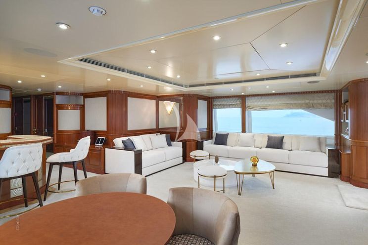 Charter Yacht COME PRIMA - Benetti Golden Bay 50 - 6 Cabins - Cannes - Monaco - St. Tropez - French Riviera