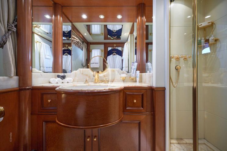 Charter Yacht COME PRIMA - Benetti Golden Bay 50 - 6 Cabins - Cannes - Monaco - St. Tropez - French Riviera