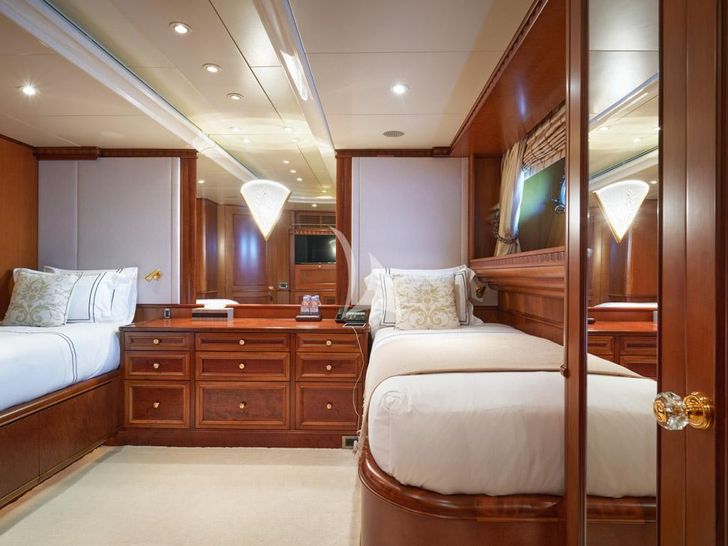 COME PRIMA Benetti Golden Gate 50 - twin cabin COME PRIMA Benetti Golden Gate 50 - twin cabin