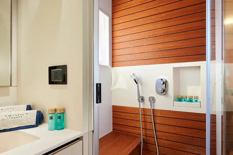 Charter Yacht CONCORD'S 6 - Azimut 78 - 4 Cabins - Split - Dubrovnik - Zadar - Trogir - Croatia