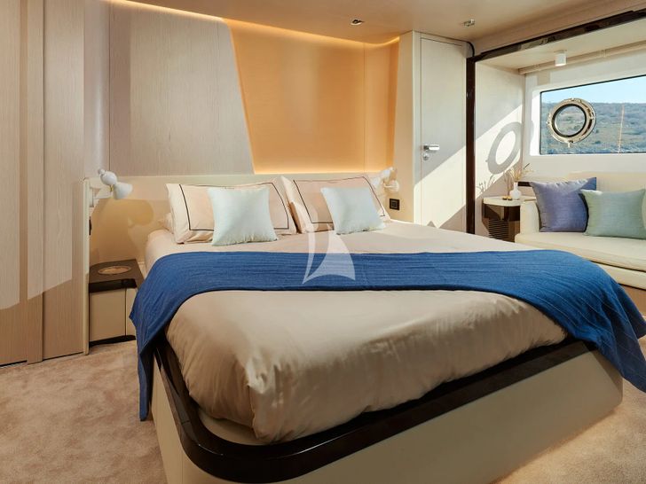 CONCORD'S 6 Azimut 78 - master cabin CONCORD'S 6 Azimut 78 - master cabin