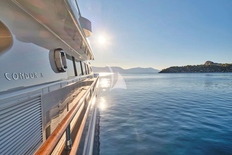 Charter Yacht CONDOR A - Tecnomar Nadara 41 RPH - 5 Cabins - Athens - Mykonos - Paros - Cyclades - Aegean - Greece