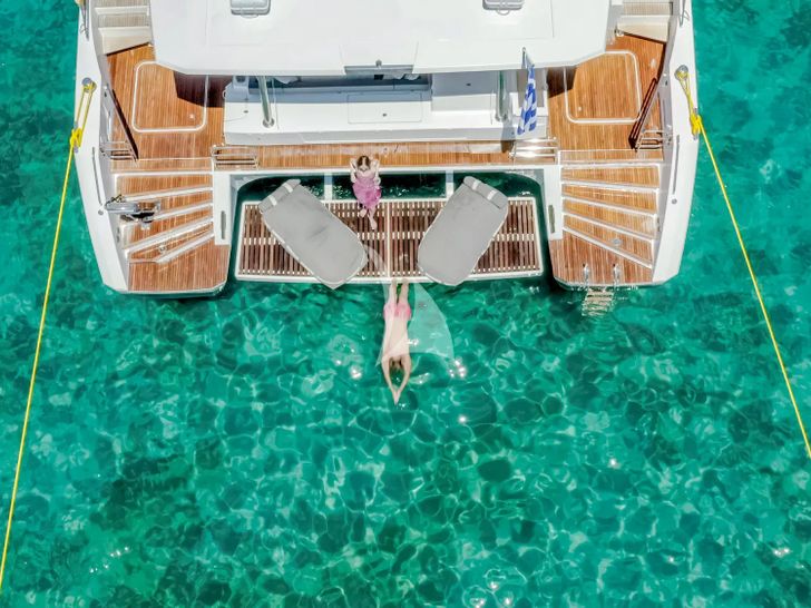 CORE Fountaine Pajot Power 67 - stern CORE Fountaine Pajot Power 67 - stern