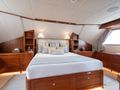 CORNELIA RMK Marine 34m - master cabin bed CORNELIA RMK Marine 34m - master cabin bed