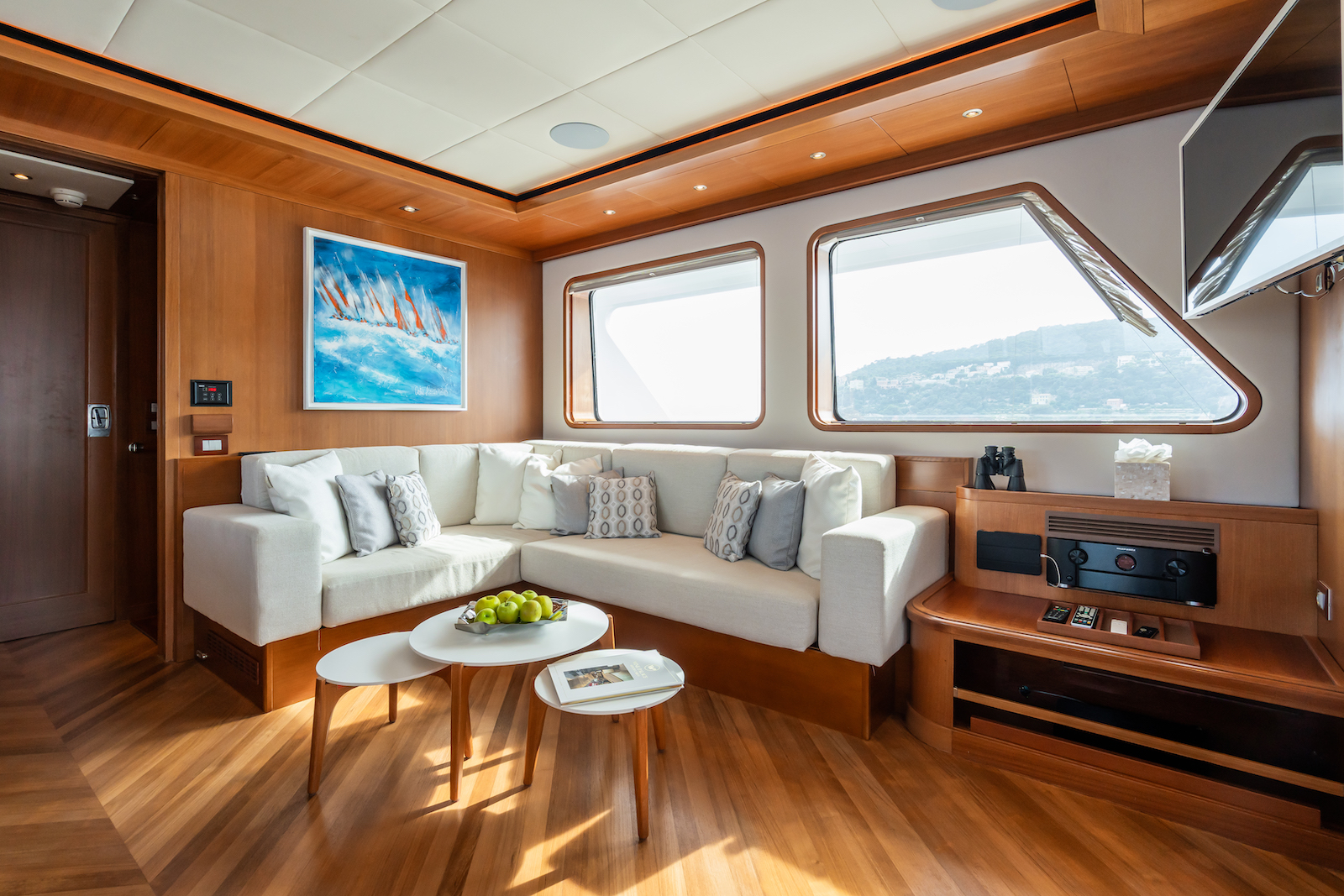 Charter Yacht CORNELIA - RMK Marine 34m - 4 Cabins - Cannes - Monaco - St Tropez - Nice - Antibes - the French Riviera