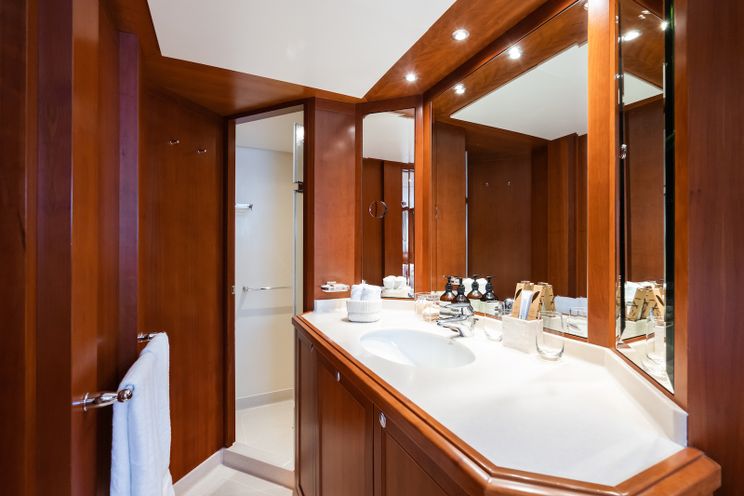 Charter Yacht CORNELIA - RMK Marine 34m - 4 Cabins - Cannes - Monaco - St Tropez - Nice - Antibes - the French Riviera