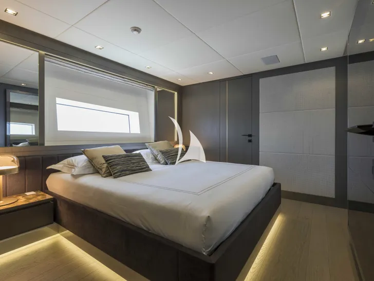 CRAZY TOO Mangusta 109 VIP Suite CRAZY TOO Mangusta 109 VIP Suite