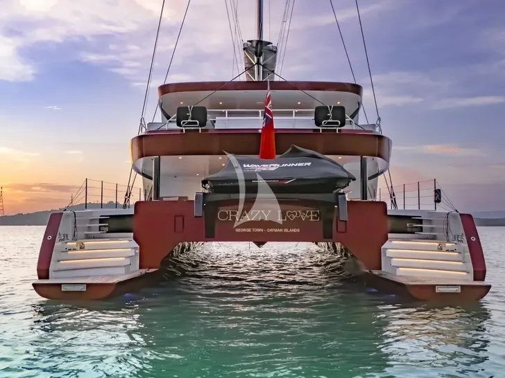 CRAZY LOVE Hudson HH88 - aft view anchored CRAZY LOVE Hudson HH88 - aft view anchored