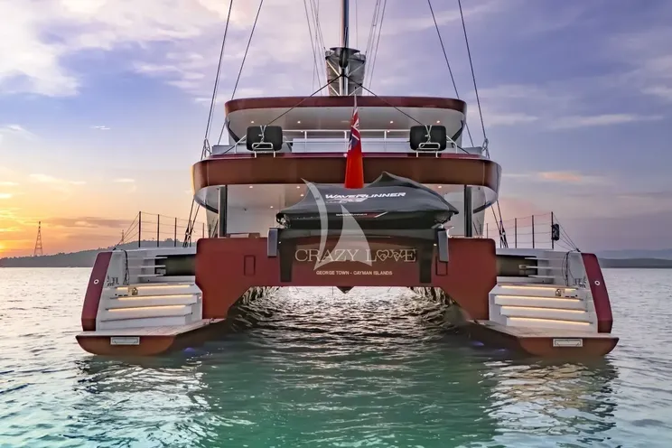 Charter Yacht CRAZY LOVE - Hudson HH88 - 5 Cabins - Papeete - Raiatea - Tahiti - French Polynesia