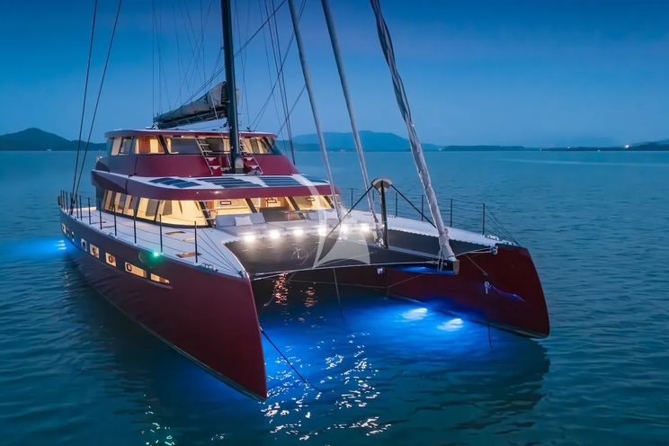 Charter Yacht CRAZY LOVE - Hudson HH88 - 5 Cabins - Papeete - Raiatea - Tahiti - French Polynesia