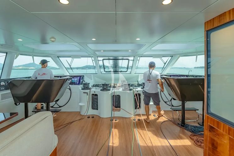 Charter Yacht CRAZY LOVE - Hudson HH88 - 5 Cabins - Papeete - Raiatea - Tahiti - French Polynesia