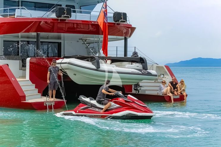 Charter Yacht CRAZY LOVE - Hudson HH88 - 5 Cabins - Papeete - Raiatea - Tahiti - French Polynesia