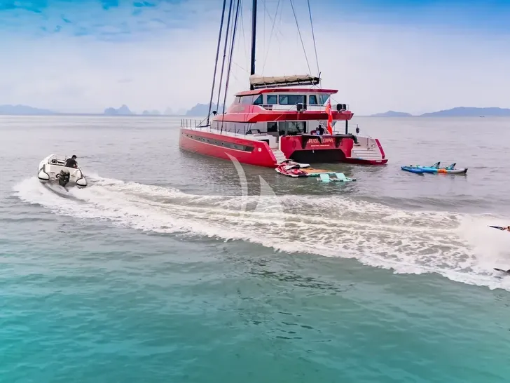 CRAZY LOVE Hudson HH88 - water activities CRAZY LOVE Hudson HH88 - water activities