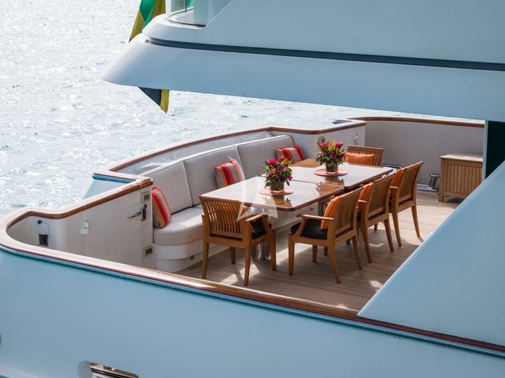CROSSED SABRE Burger 144 main aft deck dining area CROSSED SABRE Burger 144 main aft deck dining area