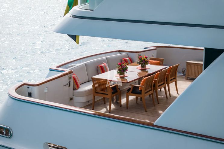 Charter Yacht CROSSED SABRE - Burger 144 - 7 Cabins - Nassau - Exumas - Bahamas