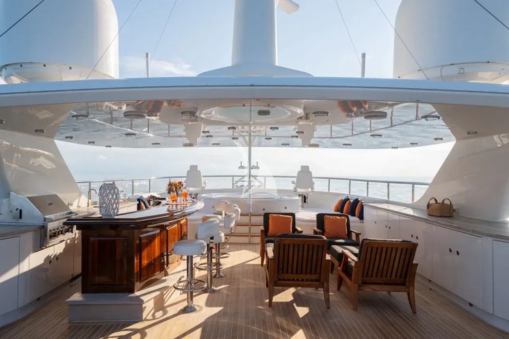 Charter Yacht CROSSED SABRE - Burger 144 - 7 Cabins - Nassau - Exumas - Bahamas