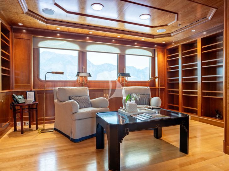 CUPANI Royal Denship 63m - library CUPANI Royal Denship 63m - library