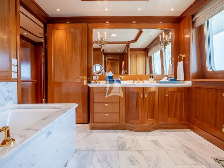 CUPANI Royal Denship 63m - master cabin bathroom CUPANI Royal Denship 63m - master cabin bathroom