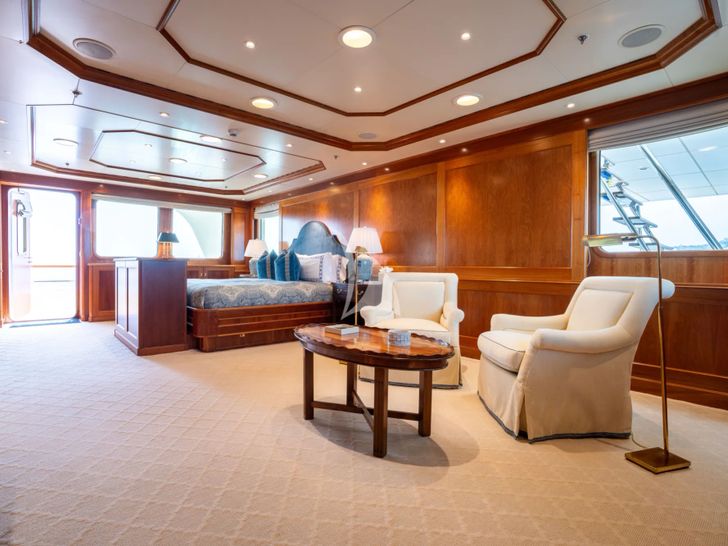 CUPANI Royal Denship 63m - master cabin CUPANI Royal Denship 63m - master cabin