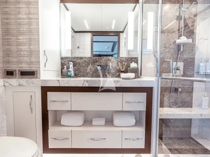 CYNDERELLA Hargrave 116 - VIP cabin 2 bathroom CYNDERELLA Hargrave 116 - VIP cabin 2 bathroom