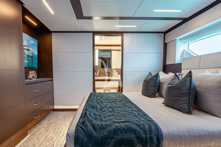 Charter Yacht CYNDERELLA - Hargrave 116 - 5 Cabins - Nassau - Exumas - Bahamas