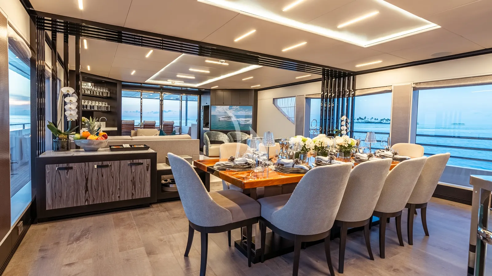 Charter Yacht CYNDERELLA - Hargrave 116 - 5 Cabins - Nassau - Exumas - Bahamas
