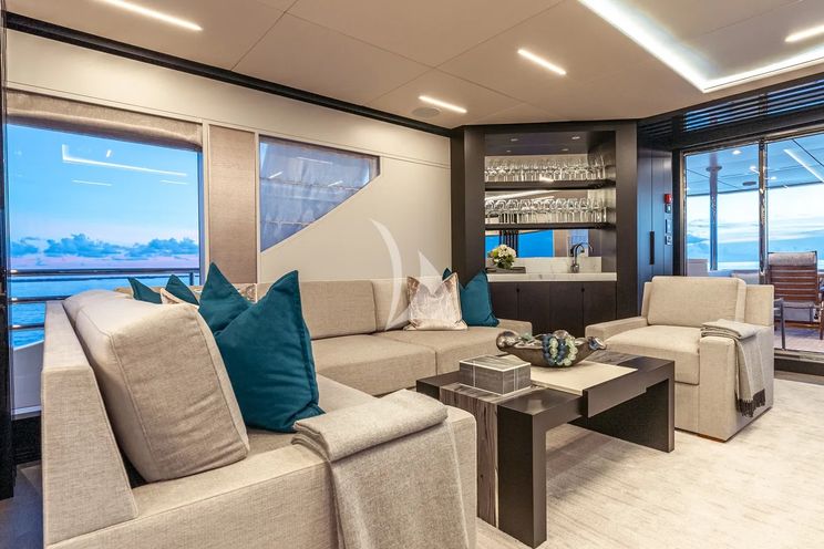 Charter Yacht CYNDERELLA - Hargrave 116 - 5 Cabins - Nassau - Exumas - Bahamas