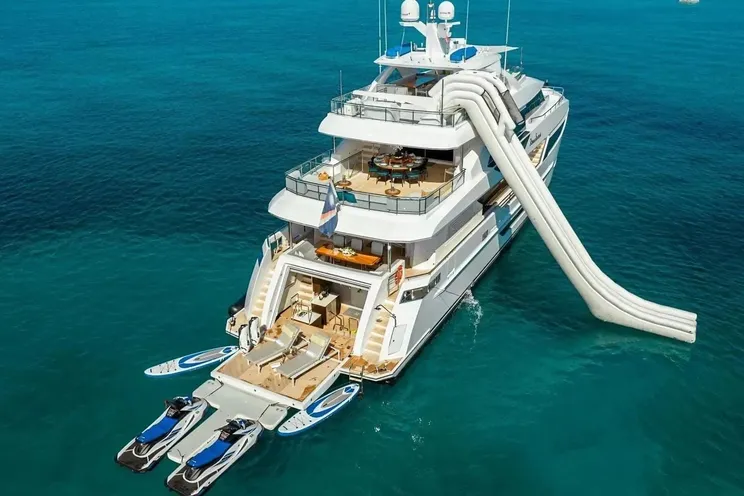 Charter Yacht CYNDERELLA - Hargrave 101 - 5 Cabins - Newport - Martha's Vineyard - Nantucket - New England