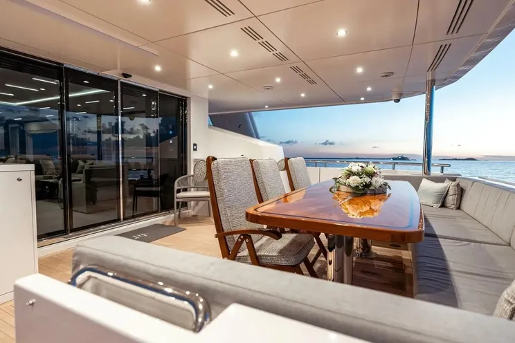 Charter Yacht CYNDERELLA - Hargrave 101 - 5 Cabins - Newport - Martha's Vineyard - Nantucket - New England