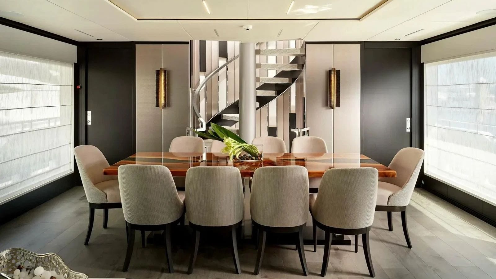 Charter Yacht CYNDERELLA - Hargrave 101 - 5 Cabins - Newport - Martha's Vineyard - Nantucket - New England