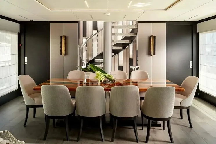 Charter Yacht CYNDERELLA - Hargrave 101 - 5 Cabins - Newport - Martha's Vineyard - Nantucket - New England