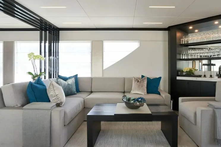 Charter Yacht CYNDERELLA - Hargrave 101 - 5 Cabins - Newport - Martha's Vineyard - Nantucket - New England